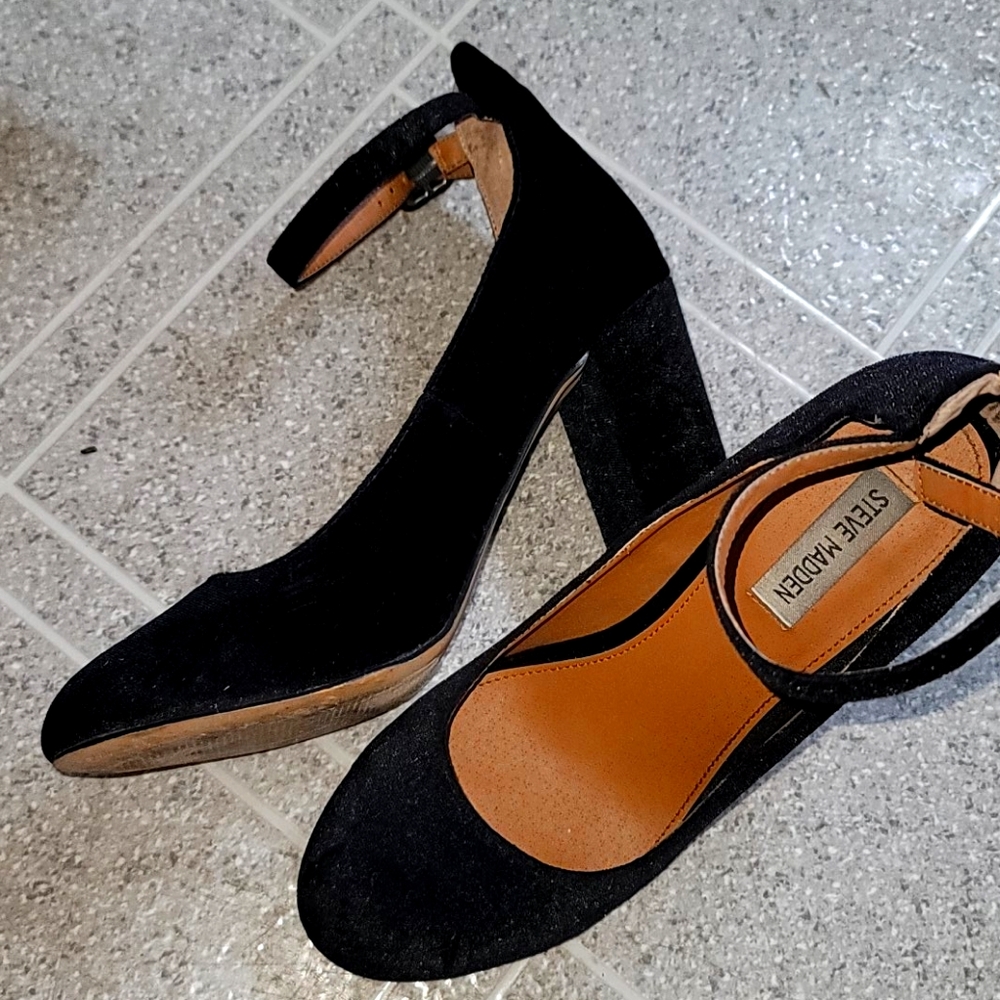 Felt Steve Madden Heels